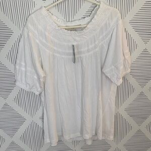 LOFT (NWT) White Lace Detail Women's Top!